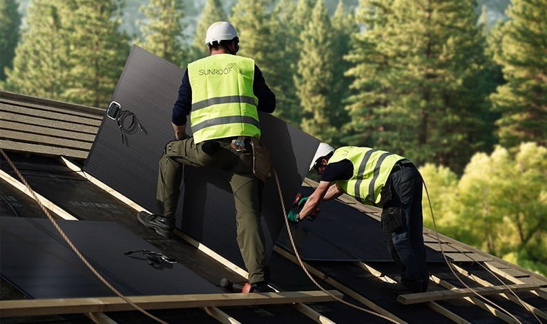 SunRoof genomför framtidens takbyten. En smart framtidslösning som ger solenergi och ett tak i ett. Snygg design, lång hållbarhet och ett smart takbyte
